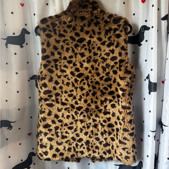 Forever 21 Tan Faux Fur Vest - Picture 3 of 4